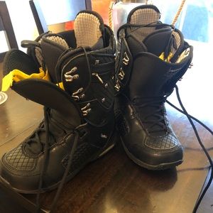Burton Sapphire women’s boot